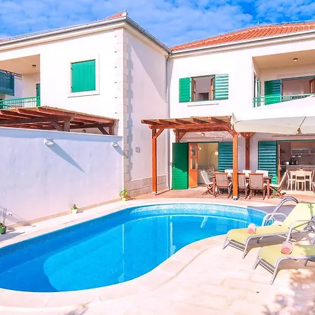 Tatil Evi Villa Mare, 80 M From Sea Hvar Town